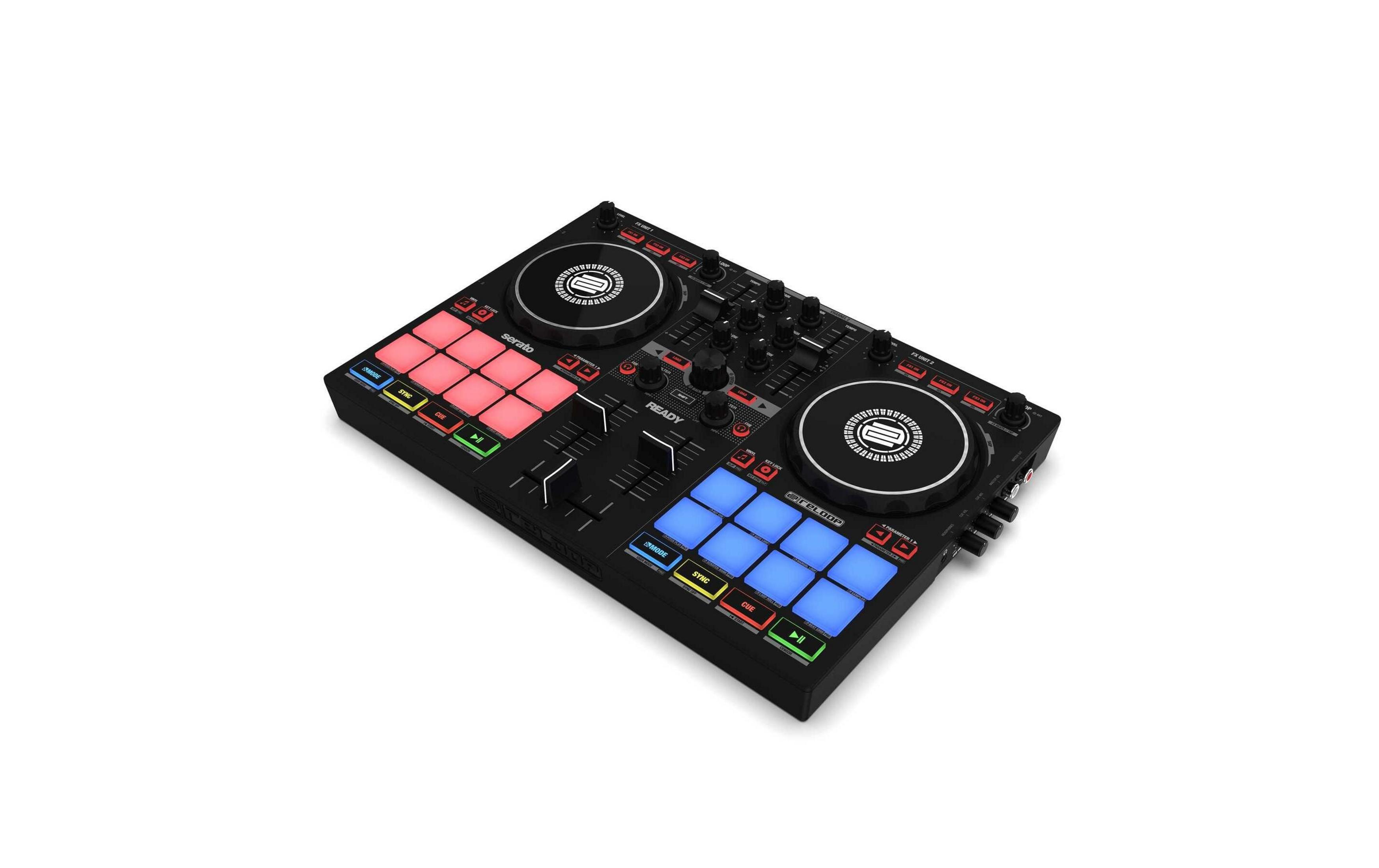 Ein schwarzer DJ-Controller mit roten und blauen beleuchteten Tasten, Reglern und Jog-Rädern.