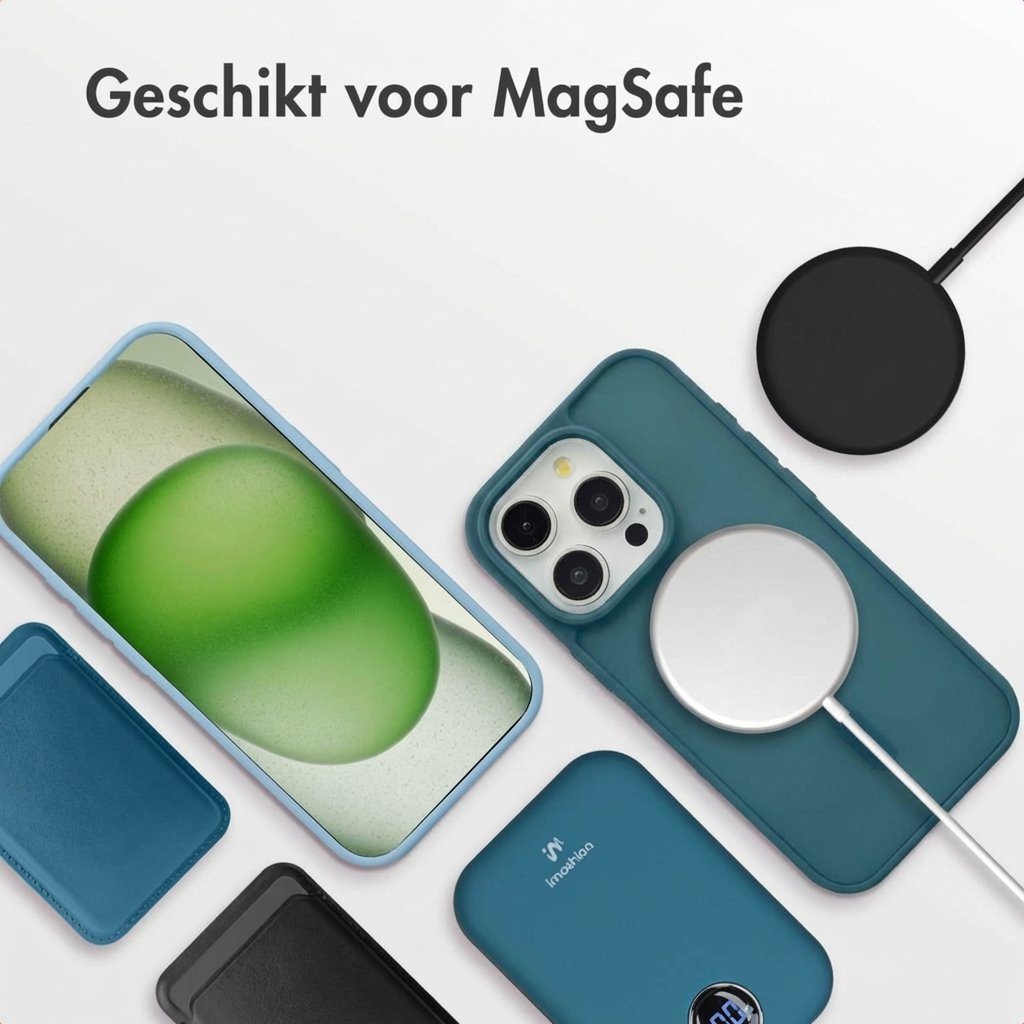 iPhone hoesjes, MagSafe laders en een powerbank in blauwtinten.