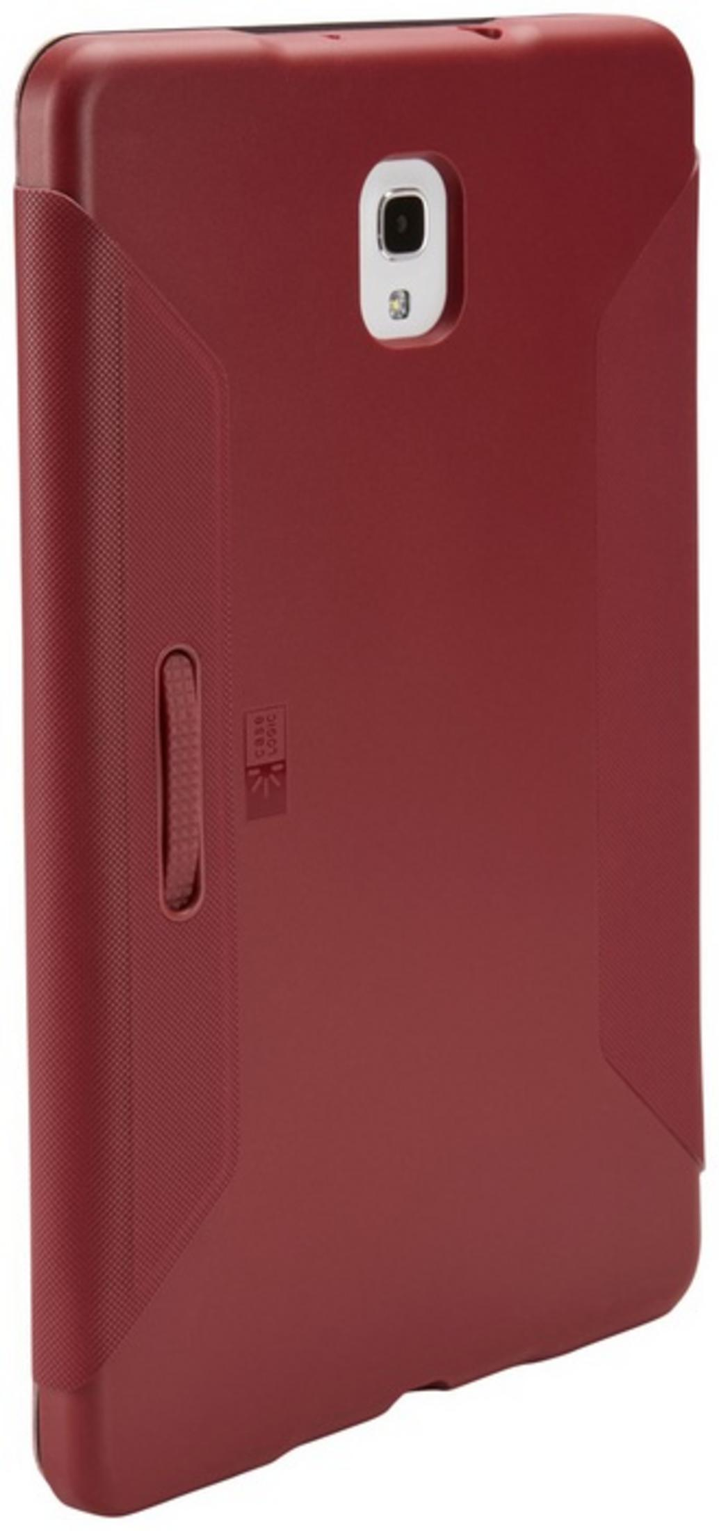 Rote Tablet-Hülle mit Kameraaussparung und Logo.