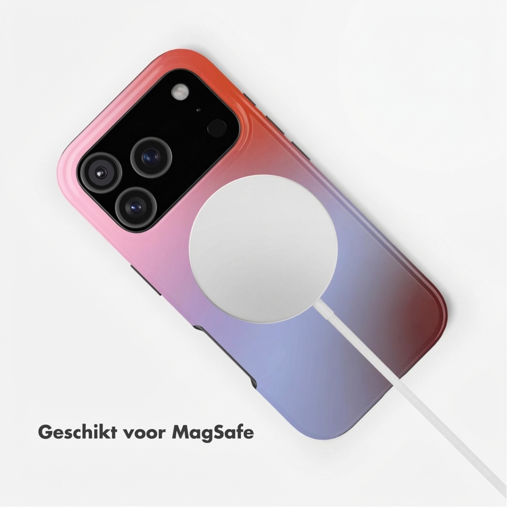 Une coque de téléphone dégradée avec chargeur MagSafe sur fond blanc.