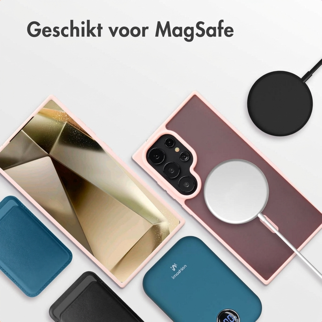 Telefoonhoesjes, oplaadaccessoires en een telefoon met MagSafe-oplader op lichte achtergrond.