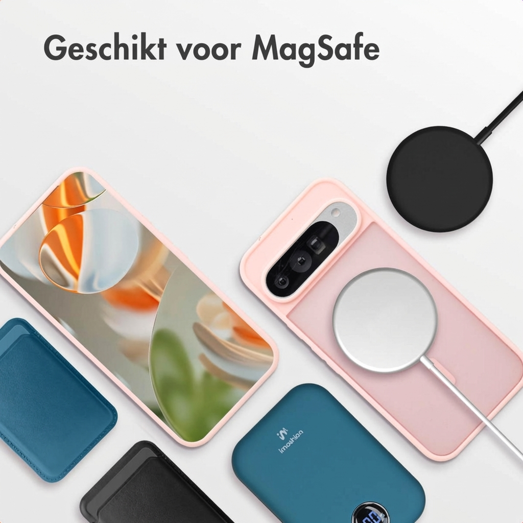 Roze telefoonhoes met magneetring, ernaast blauwe oplaadkabel en zwarte oplaadschijf.