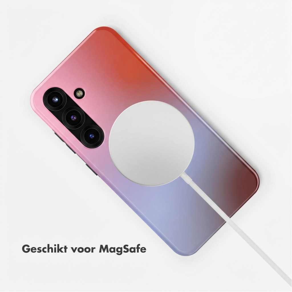Een smartphone met MagSafe-lader op witte achtergrond.
