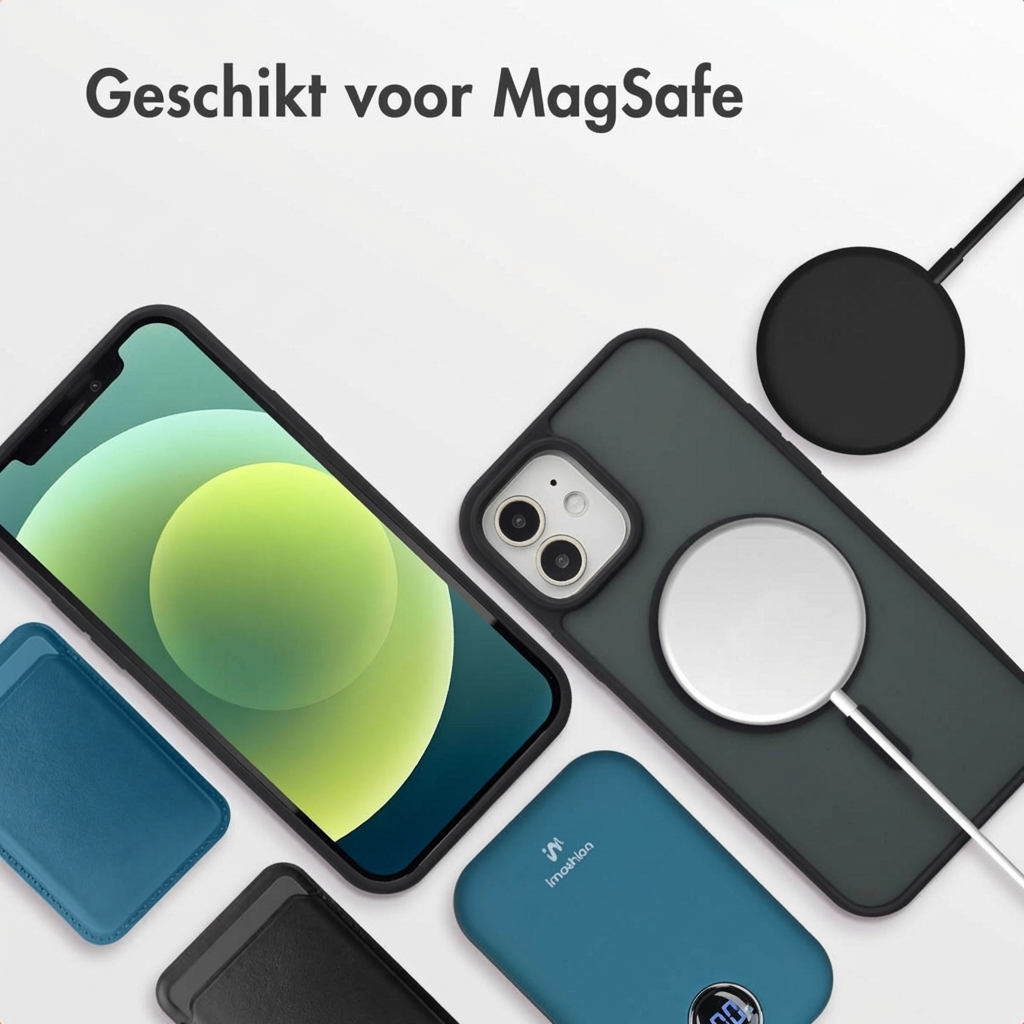 Een iPhone met MagSafe-oplader, hoesje en powerbank.