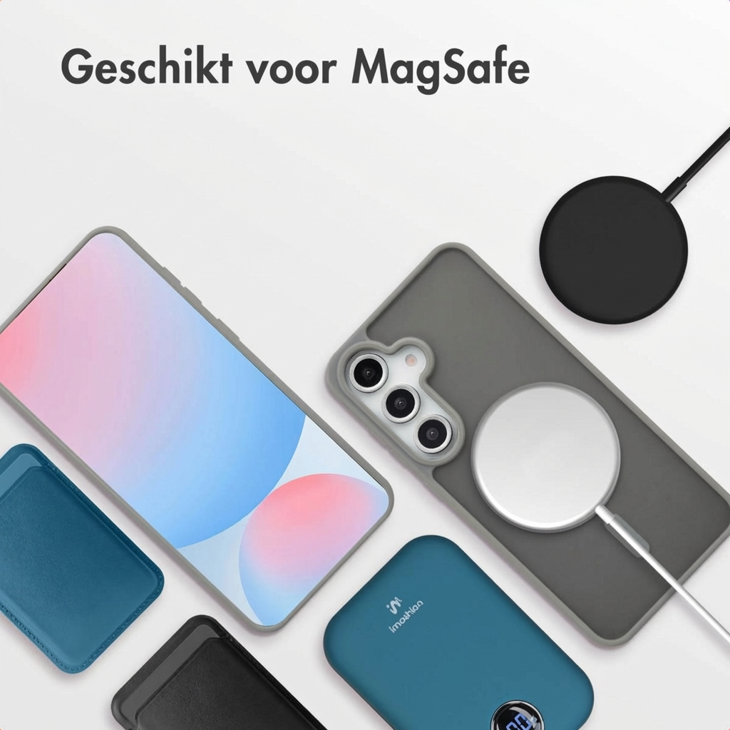 Un smartphone avec étui MagSafe, câble de chargement et batterie externe sur fond blanc.
