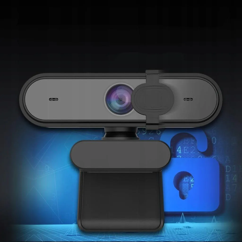 Eine schwarze Webcam mit einem blauen digitalen Schloss und Code im Hintergrund.