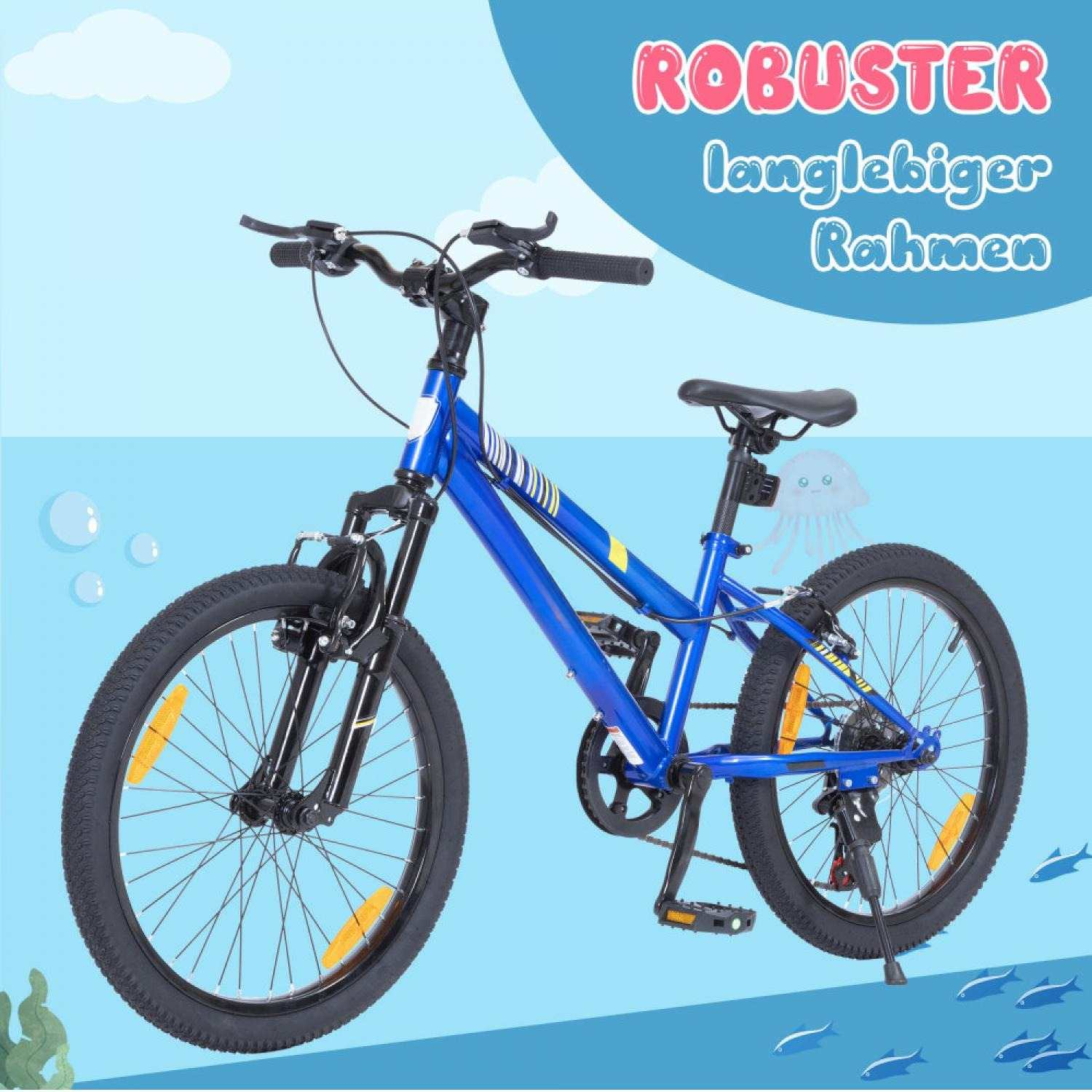 Ein blaues Kinderfahrrad mit Geländereifen, Federgabel und Ständer. Im Hintergrund sind Wolken und Fische.