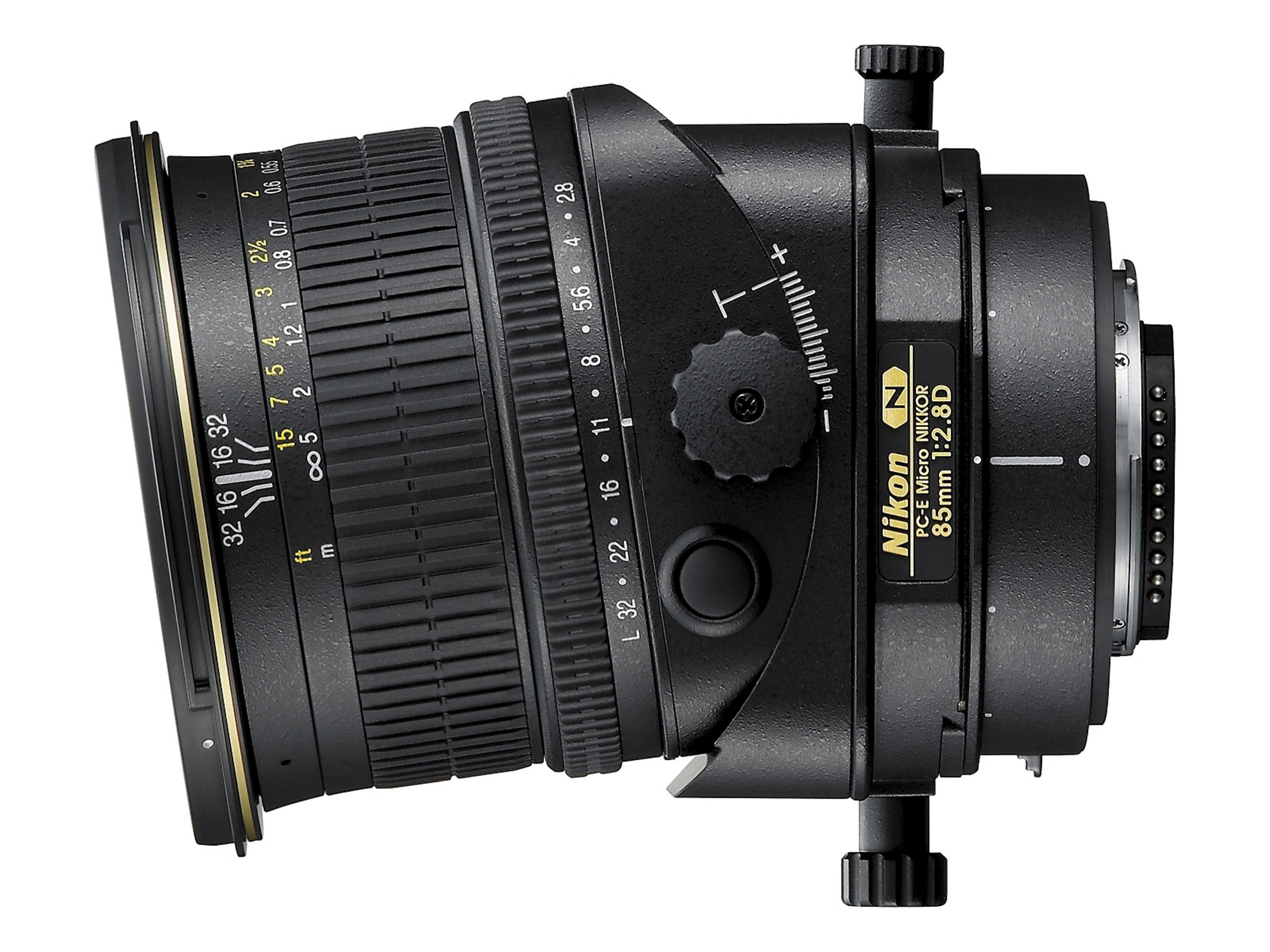 Eine schwarze Nikon PC-E Micro Nikkor 85mm f/2.8D Objektiv mit Fokus- und Blendenringen.