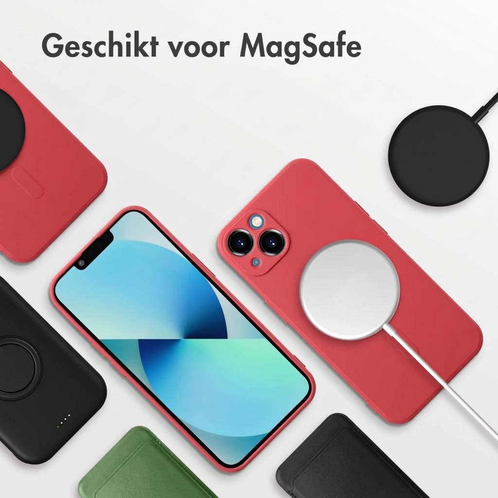 Rode telefoonhoesjes, een iPhone met blauw scherm, zwarte en groene hoesjes, MagSafe laders.