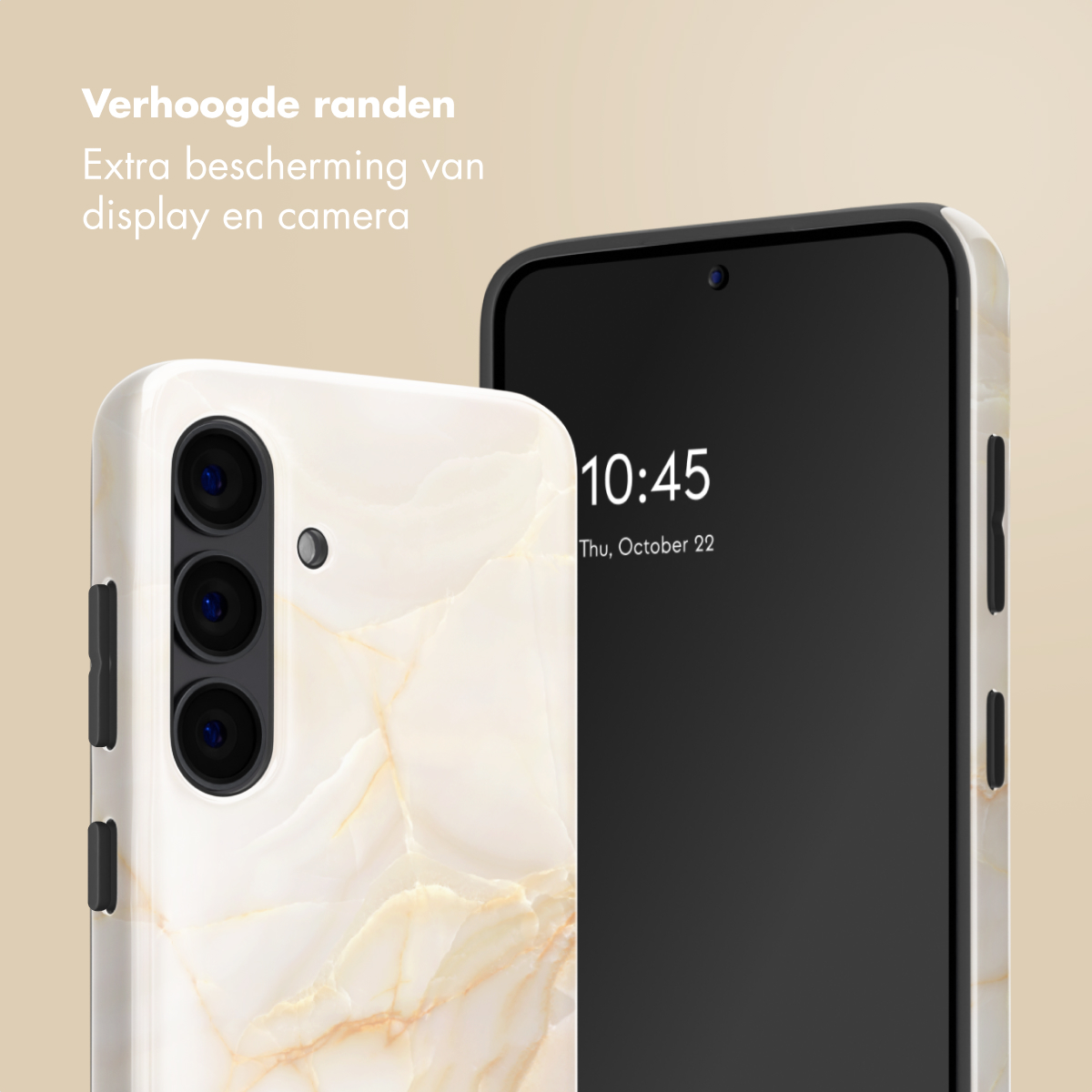 Uno smartphone con cover effetto marmo e schermo nero.