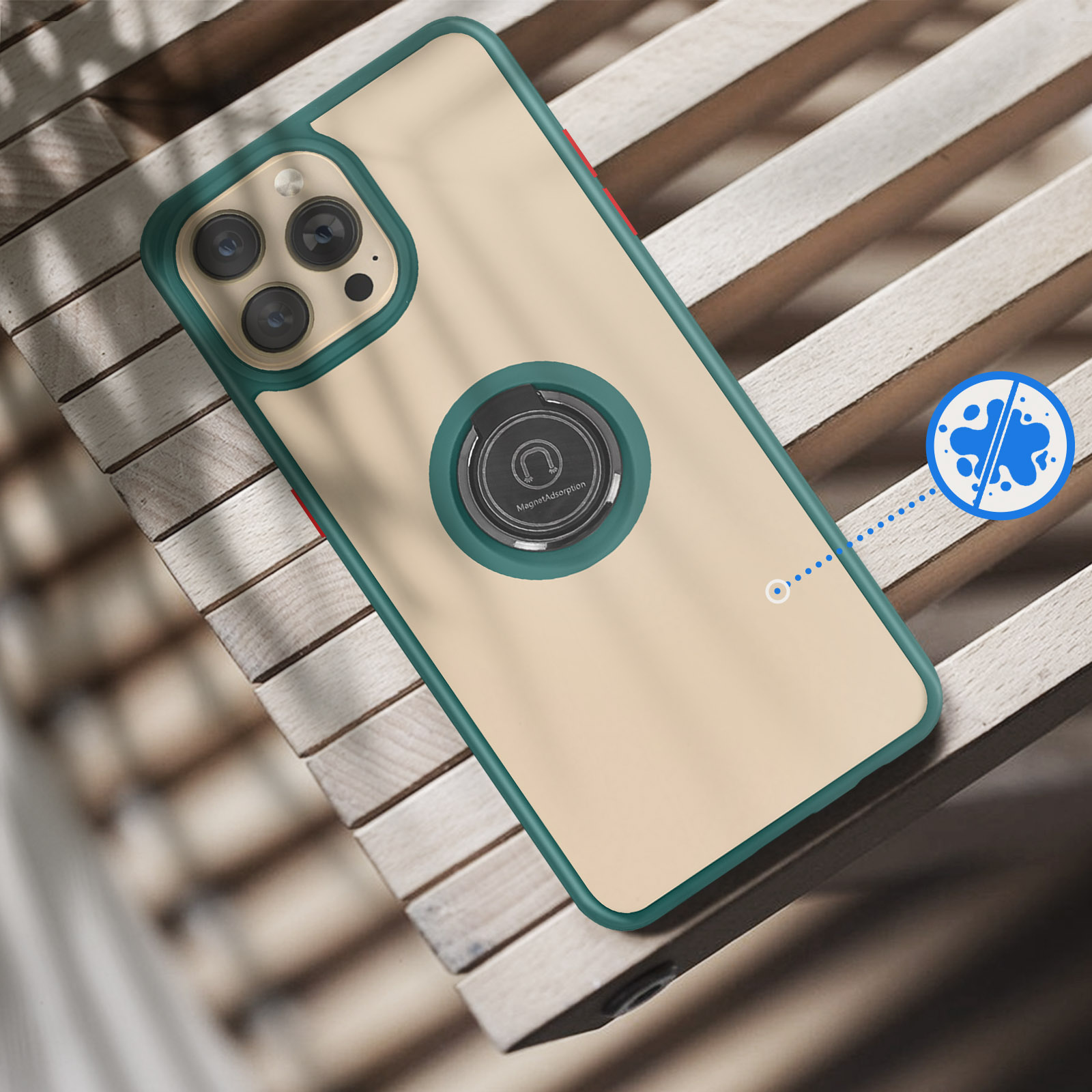 Una custodia beige per telefono con bordi verdi e un anello porta.