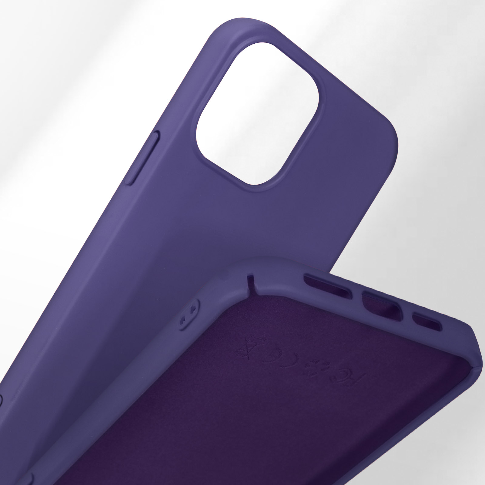 Paarse telefoonhoesje detail, met camera-uitsparing en knoppen.