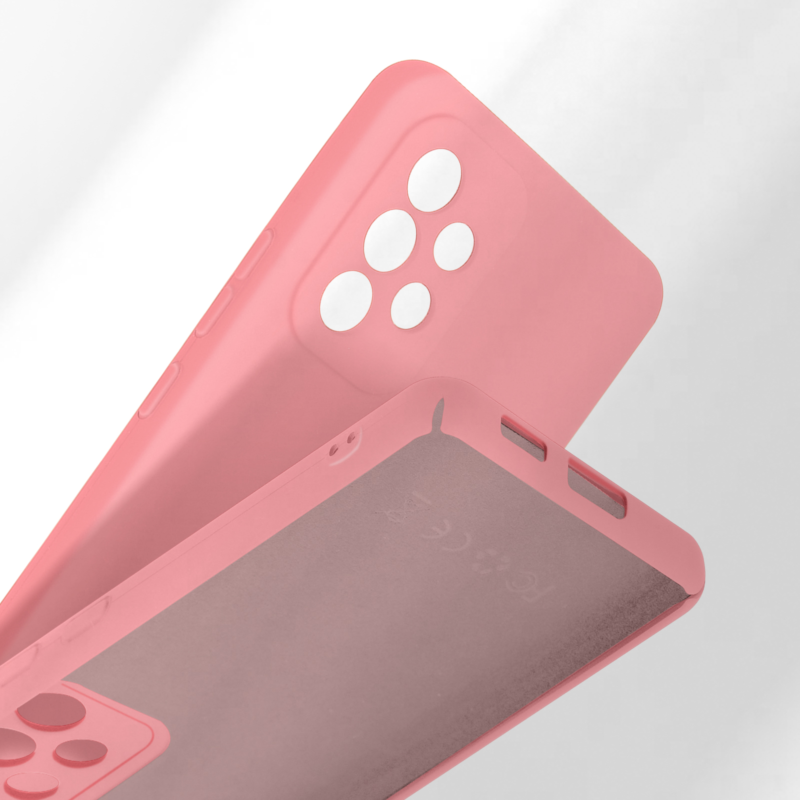 Deux coques de téléphone roses avec découpes pour caméras et boutons.