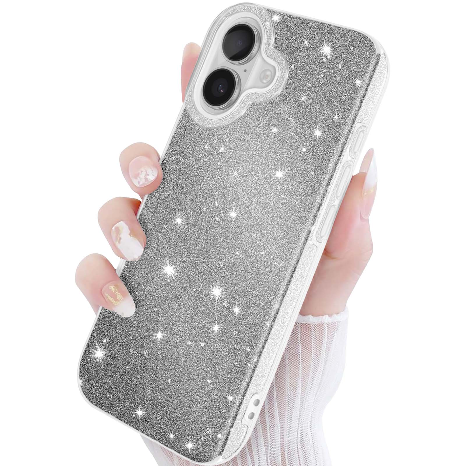 Een hand houdt een glinsterende zilveren telefoonhoes met cameramodule vast.