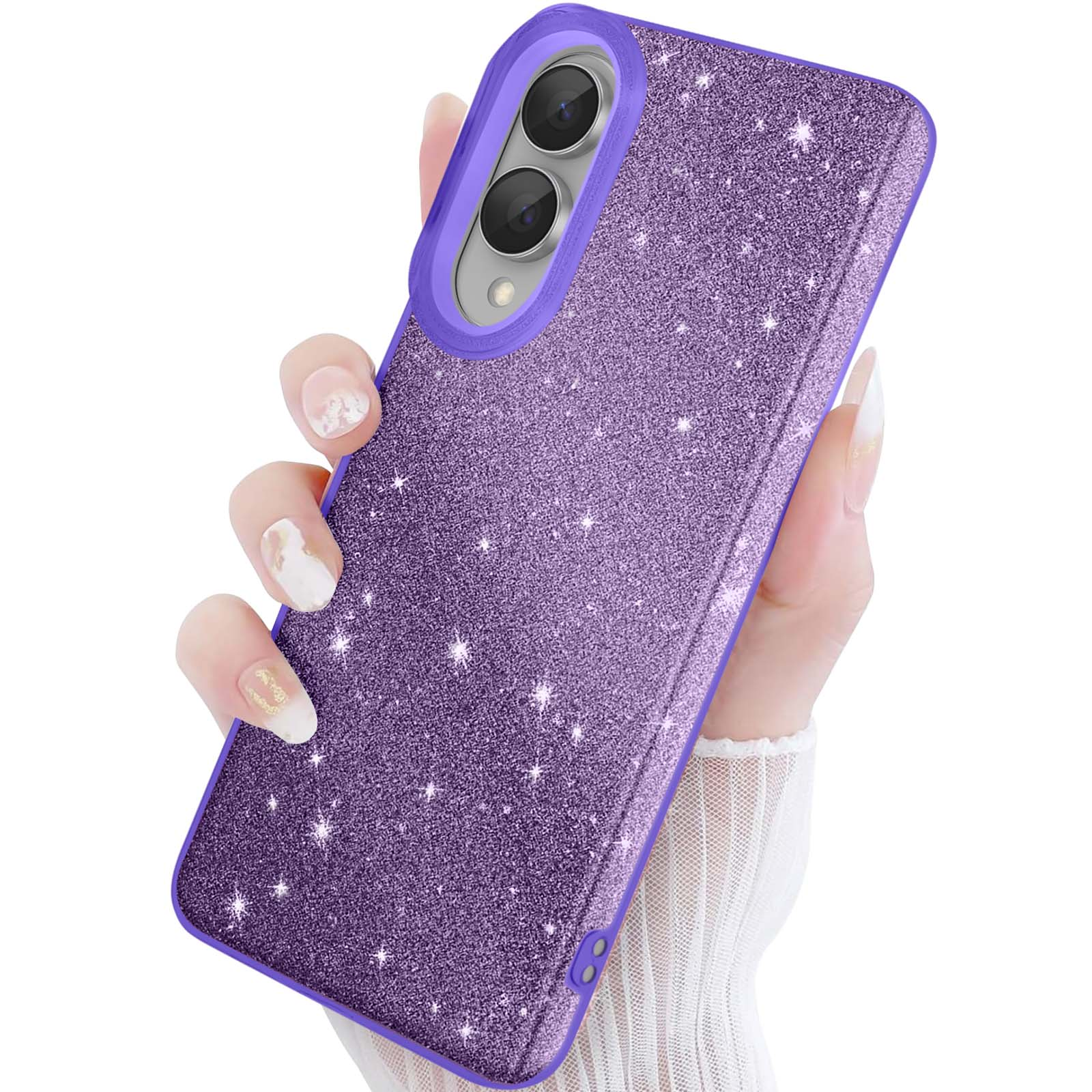 Coque de téléphone violette scintillante avec protection d'appareil photo, tenue par une main.