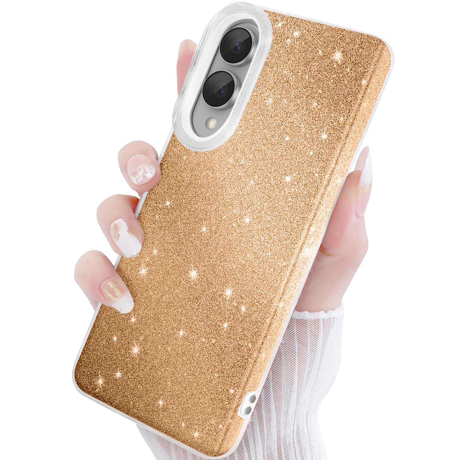Coque de téléphone dorée à paillettes avec objectifs photo, tenue par une main.