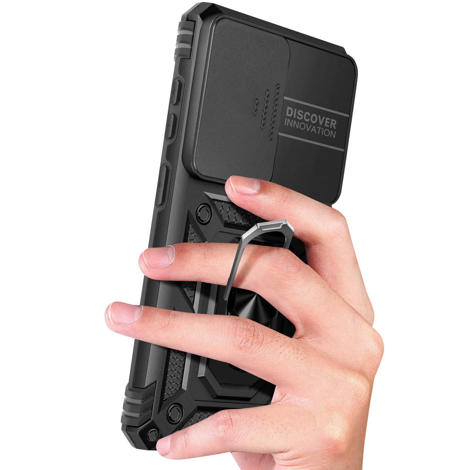 Une main tient un étui de téléphone noir avec un support anneau.