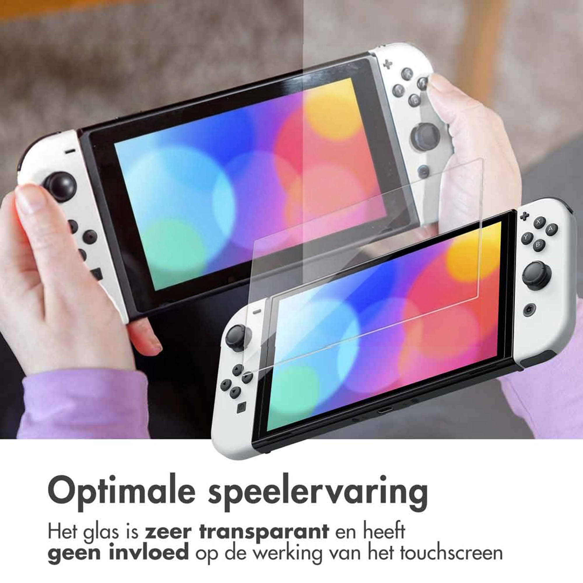 Due console portatili bianche con schermi e protezioni.