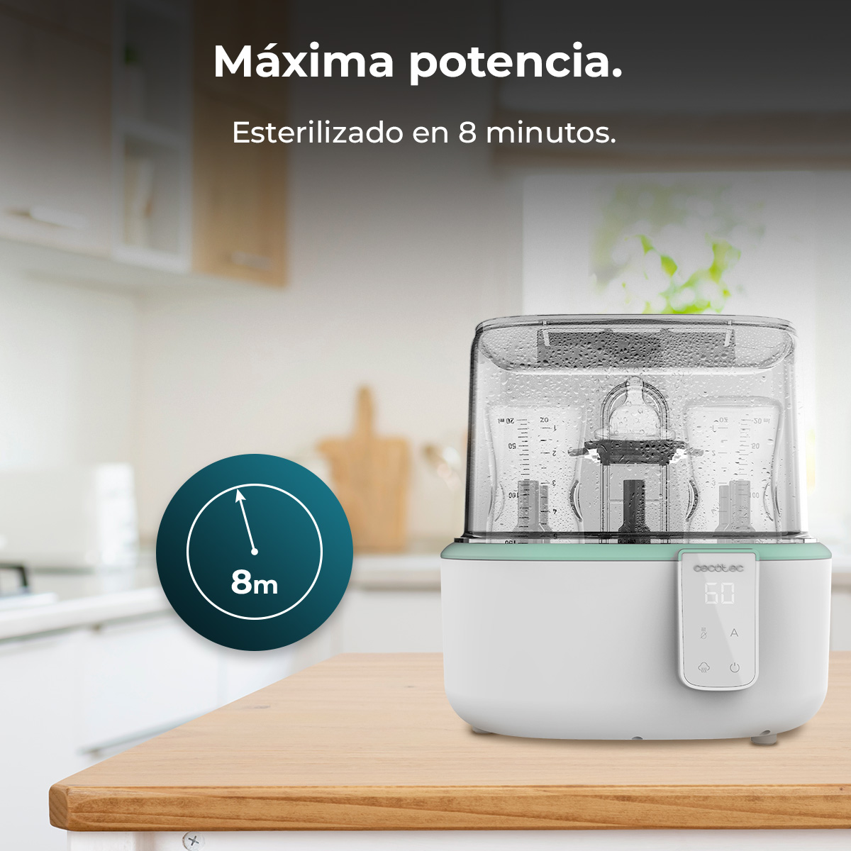 Ein Dampfsterilisator für Babyflaschen mit einem 8-Minuten-Timer in einer Küche.