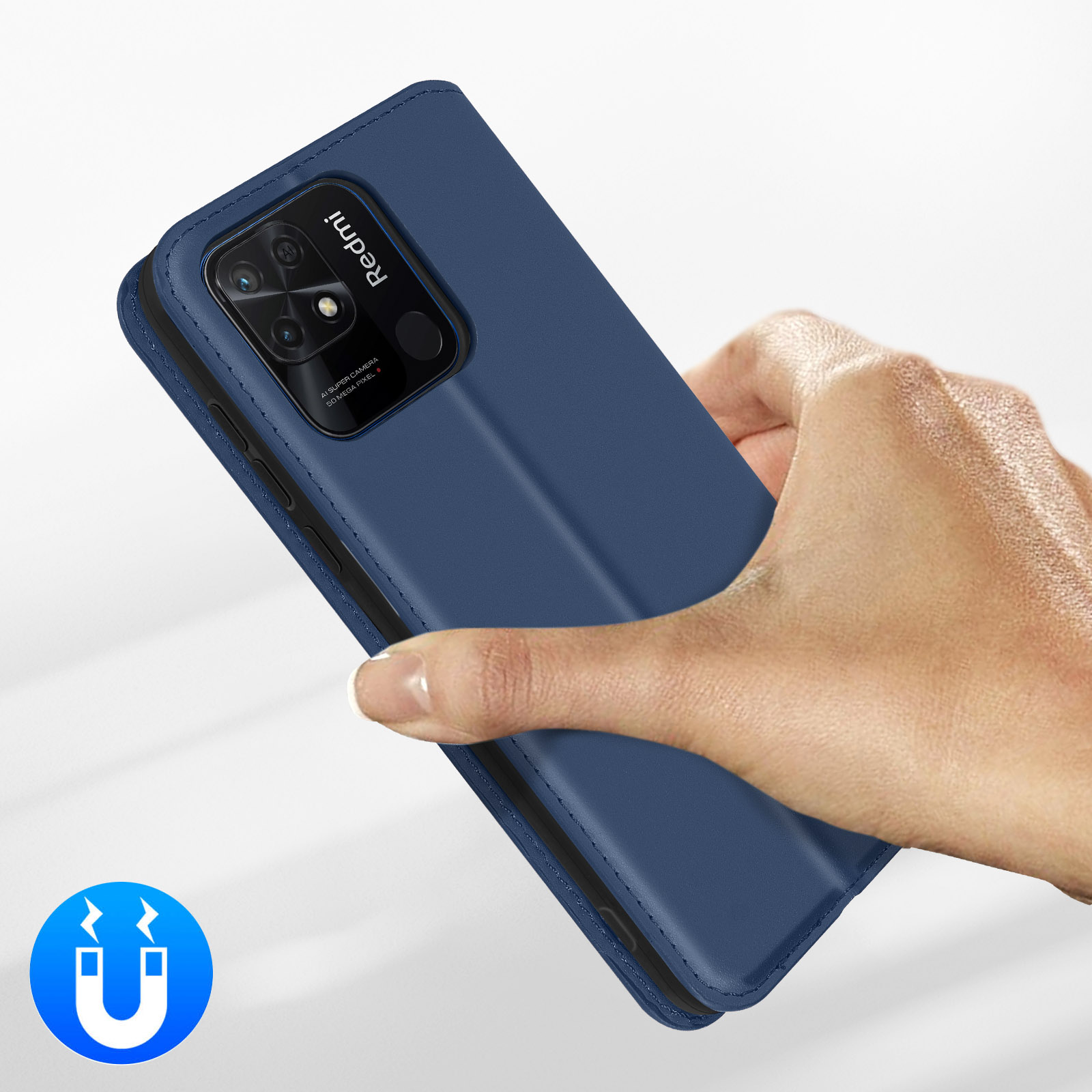 Une main tient un étui de téléphone bleu foncé avec module caméra visible et logo Redmi.