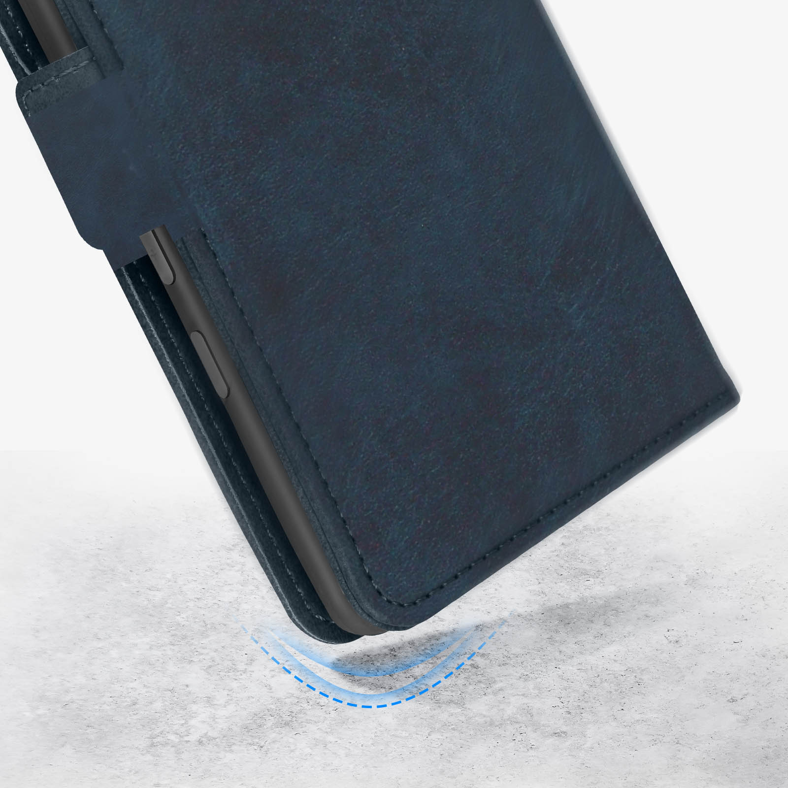 Donkerblauw telefoonhoesje met schokabsorberend effect op beton.