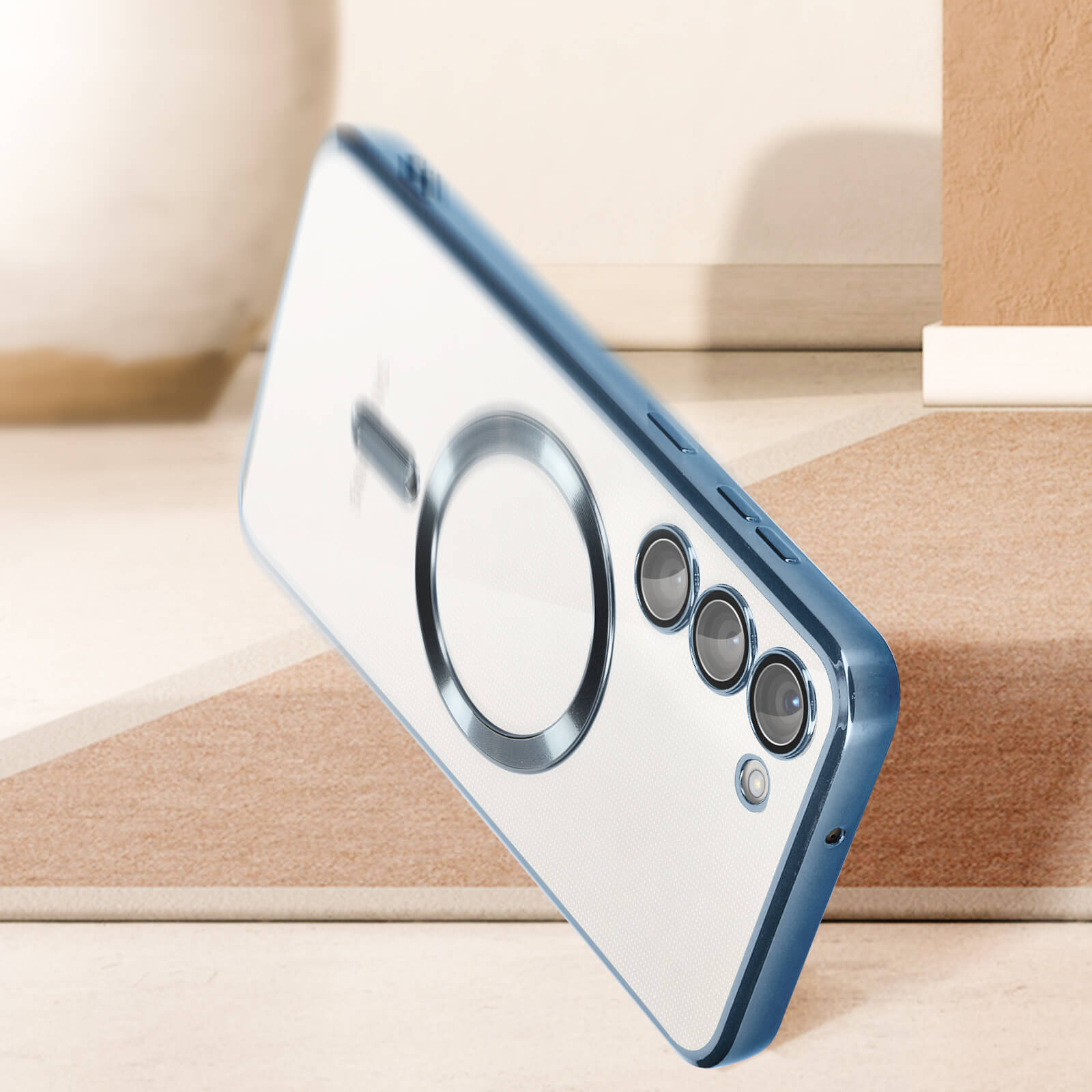 Un smartphone blanc avec bordure bleue métallique et un réseau d'objectifs circulaire.