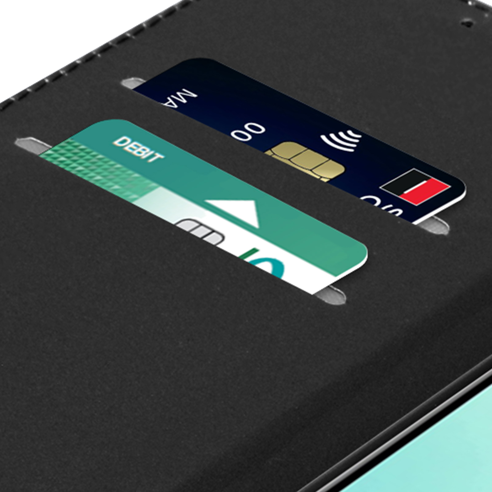 Een zwarte hoes toont een pinpas en creditcard in sleuven.