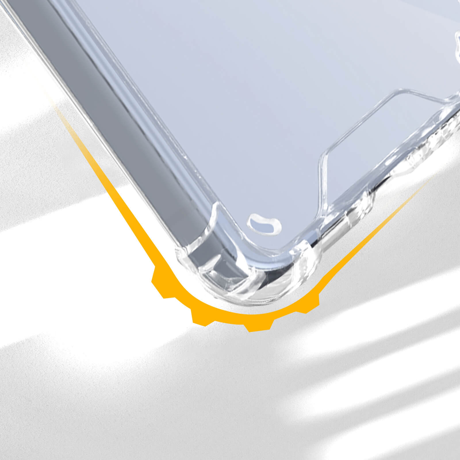 Custodia trasparente con design giallo antiurto. Primo piano.