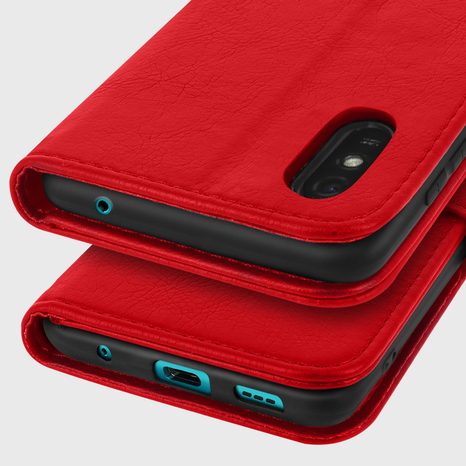 Deux étuis de téléphone rouges empilés, montrant les découpes pour appareil photo et ports.