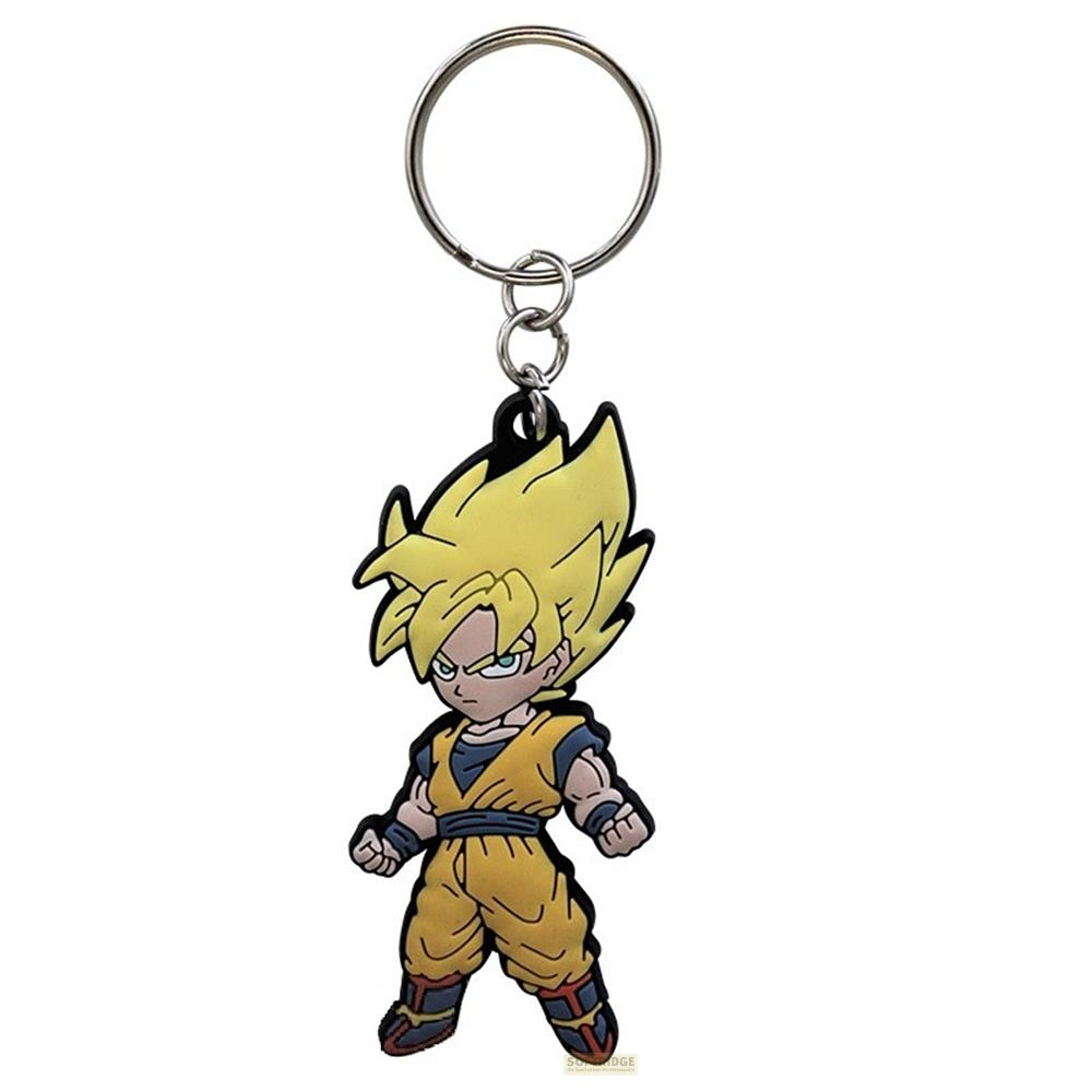 Llavero Chibi Goku con pelo amarillo y gi naranja, sobre fondo blanco.