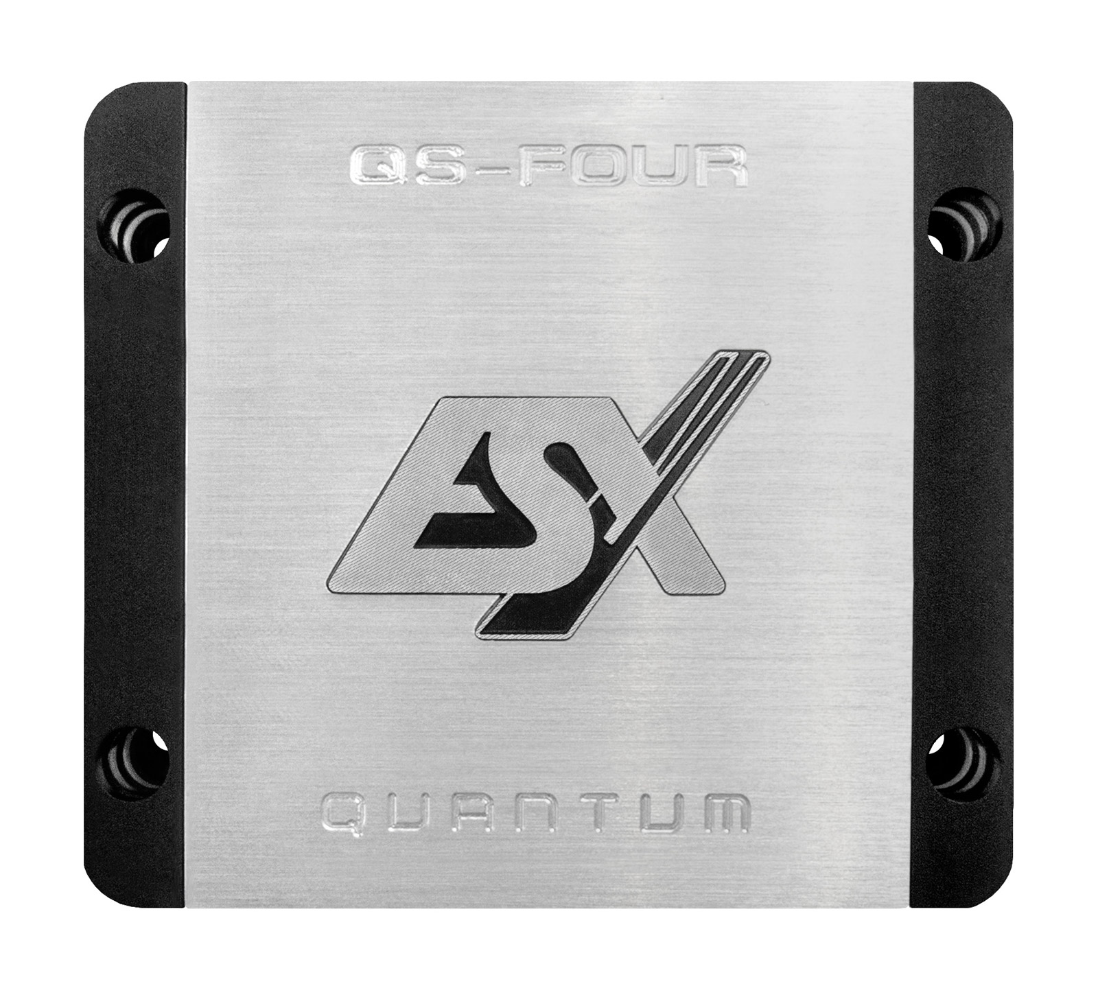 Silberne Platte mit schwarzem Rand und Logo. QS-FOUR und QUANTUM Schriftzug.