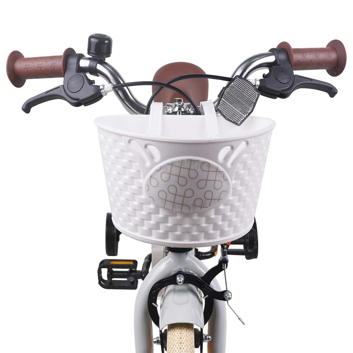 Ein weißer Fahrradkorb mit braunen Griffen und einem braunen Sattel, auf weißem Hintergrund.