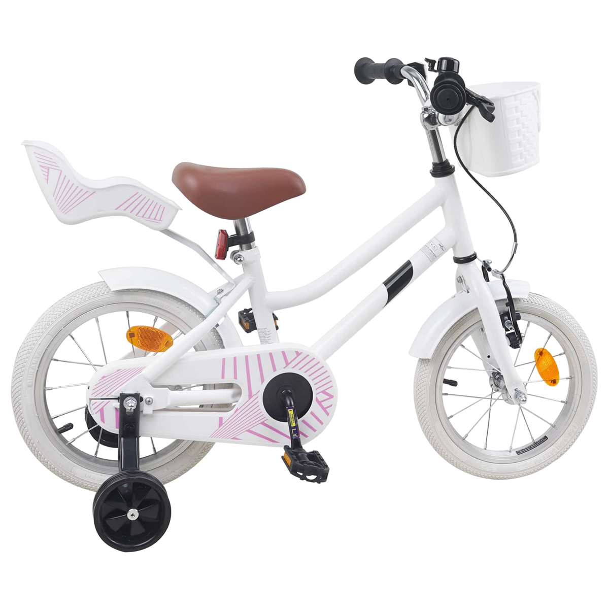 Ein weißes Kinderfahrrad mit Stützrädern, braunem Sattel und weißem Korb.