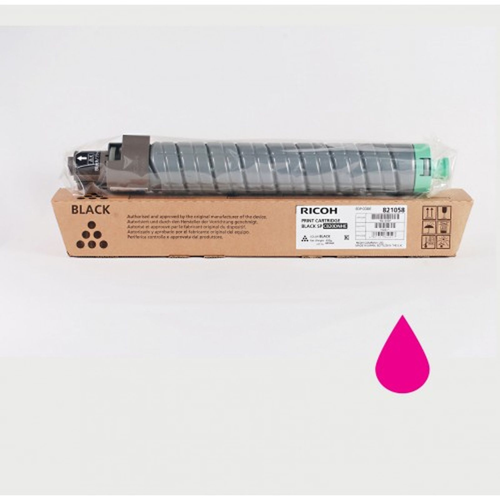 Cartuccia di stampa Ricoh nera su scatola marrone con simboli di avvertenza e goccia rosa.