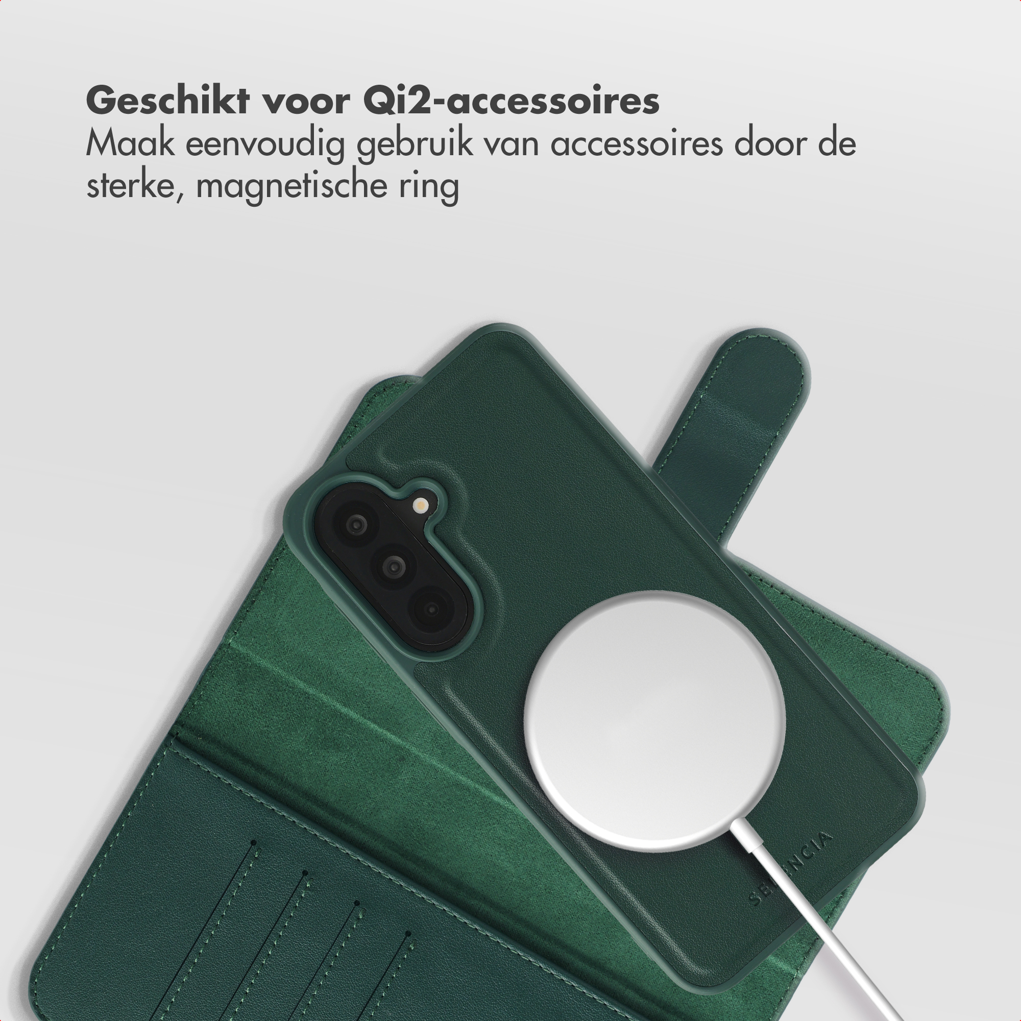 Coque vert foncé pour téléphone avec anneau magnétique et fentes.