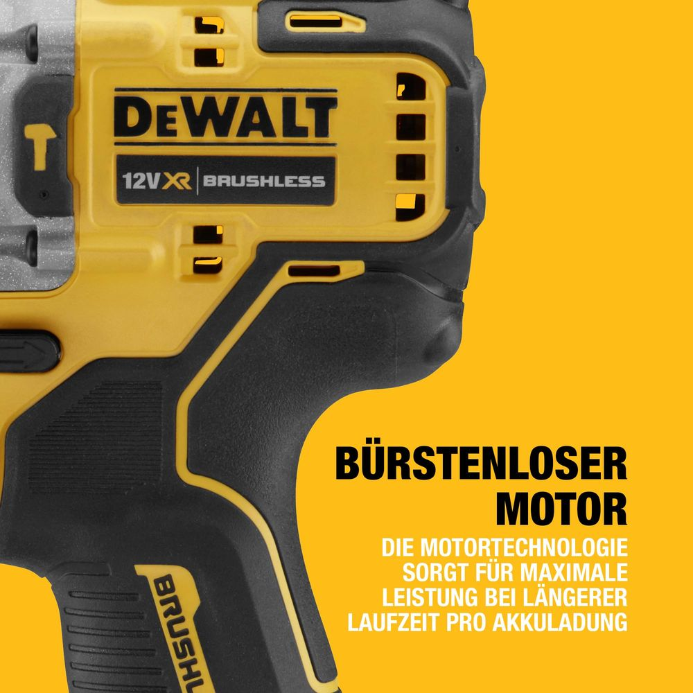 Nahaufnahme eines gelben und schwarzen DeWalt Werkzeugs mit Text.