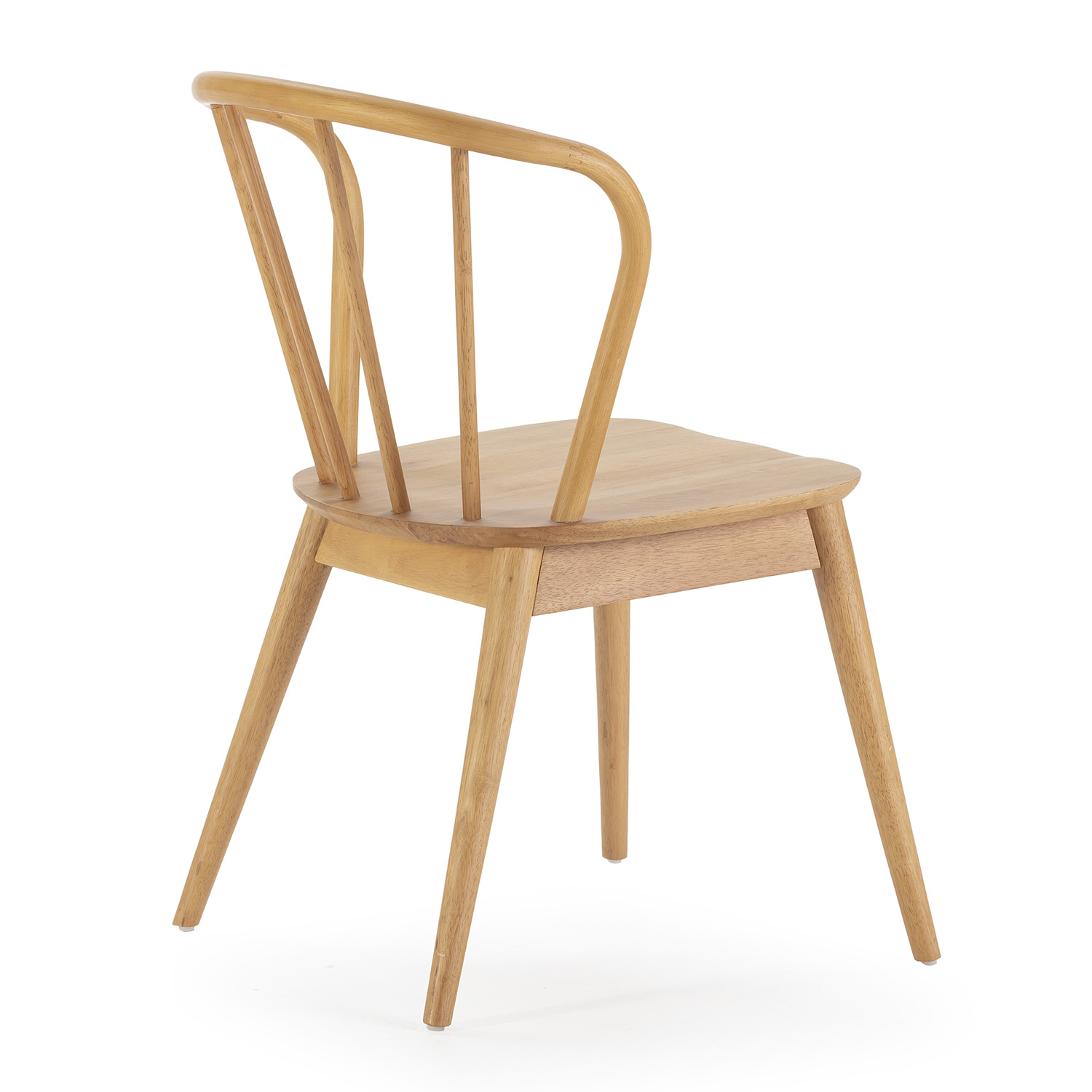 Una silla de madera clara con respaldo curvo y cuatro patas cónicas, vista de lado.