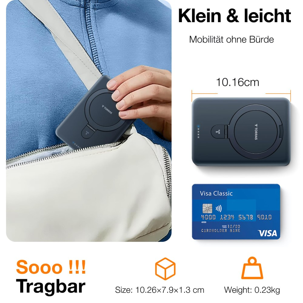 Une banque d'alimentation gris foncé est placée dans un sac blanc. Dimensions et poids affichés.
