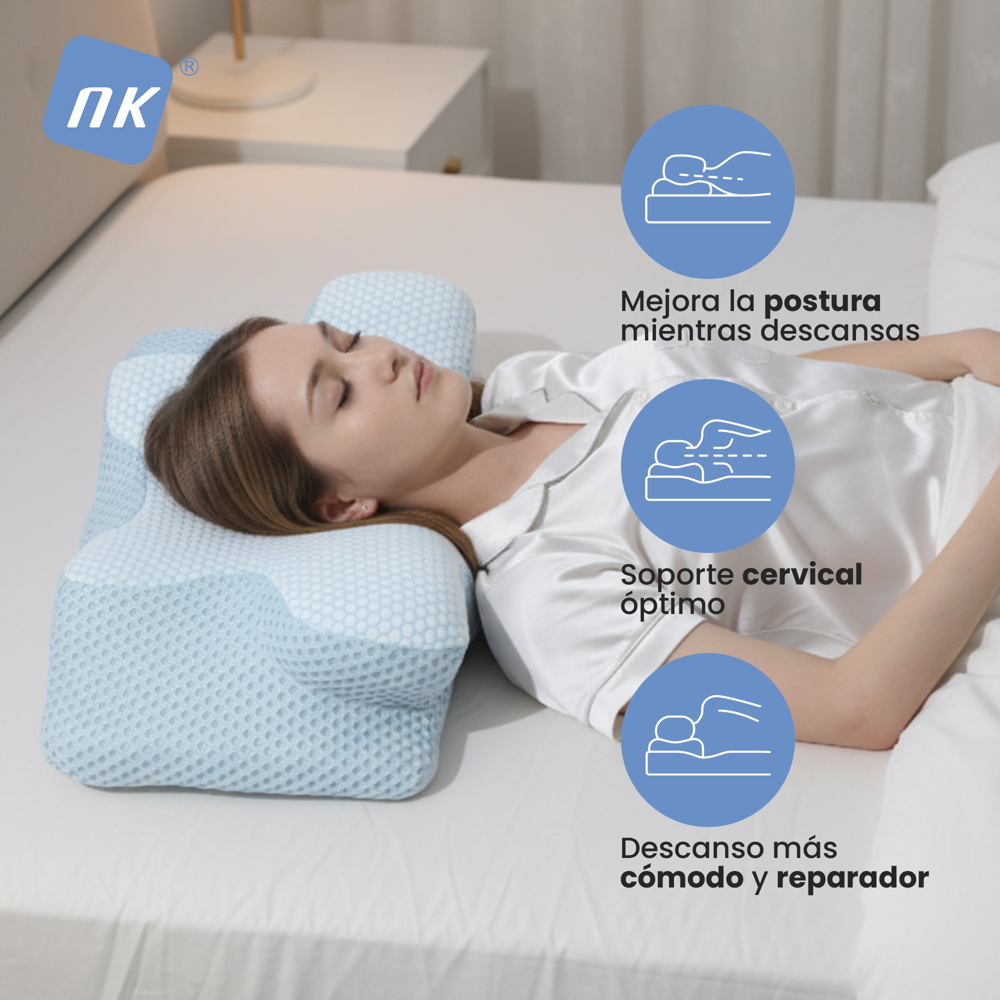 Una mujer duerme en una almohada azul que mejora la postura y el confort.