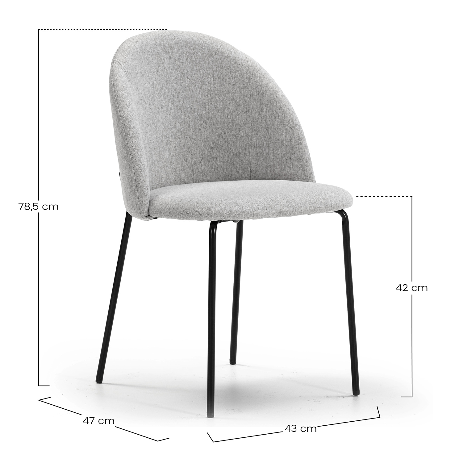 Silla de tela gris claro con patas de metal negro. Alto: 78,5 cm, Ancho: 47 cm, Fondo: 43 cm, Altura asiento: 42 cm.