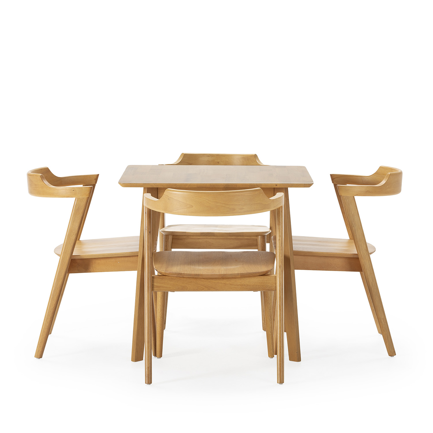 Una mesa de comedor de madera con cuatro sillas, aislada sobre fondo blanco.