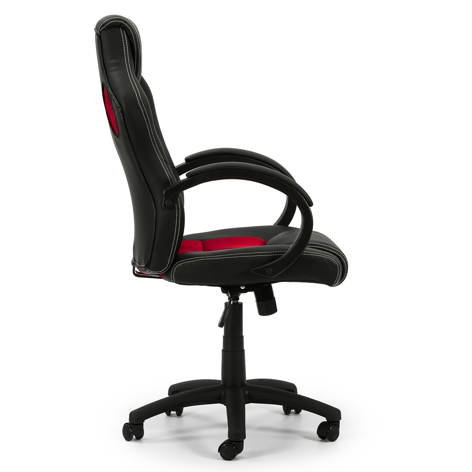 Silla de oficina negra con detalles rojos, costuras blancas, sobre ruedas.