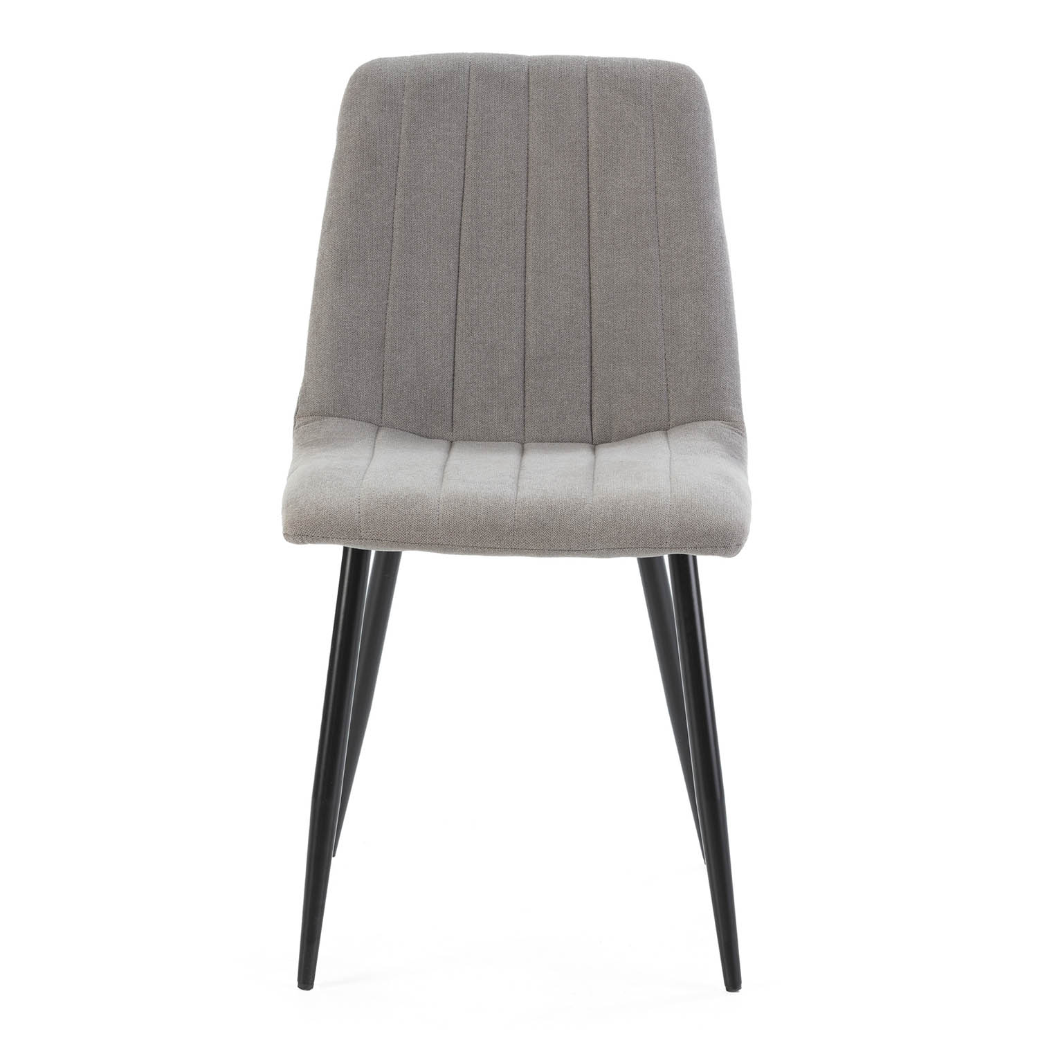 Una silla de tela gris con patas negras, sobre fondo blanco.