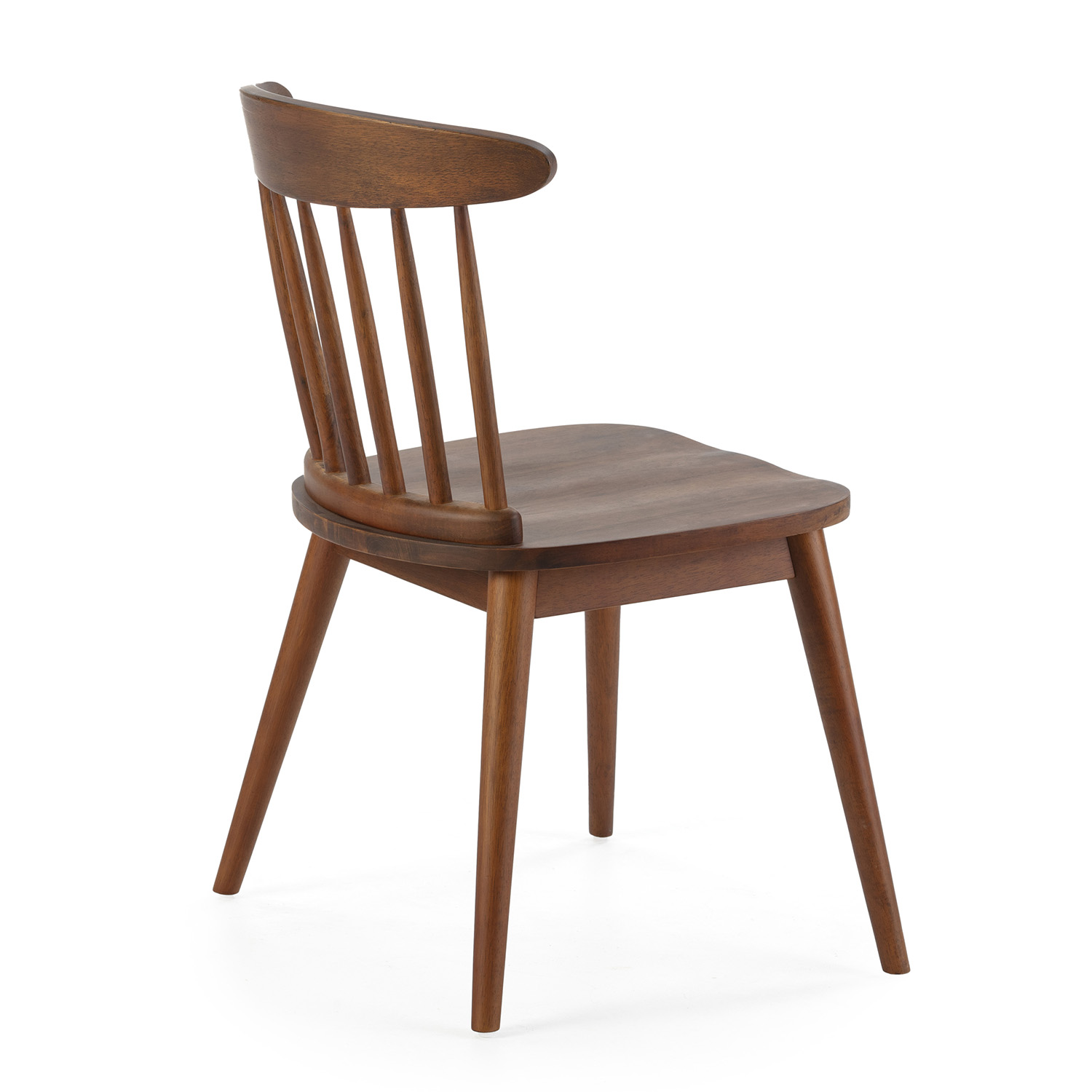 Una silla de madera marrón con respaldo curvo y cuatro patas.