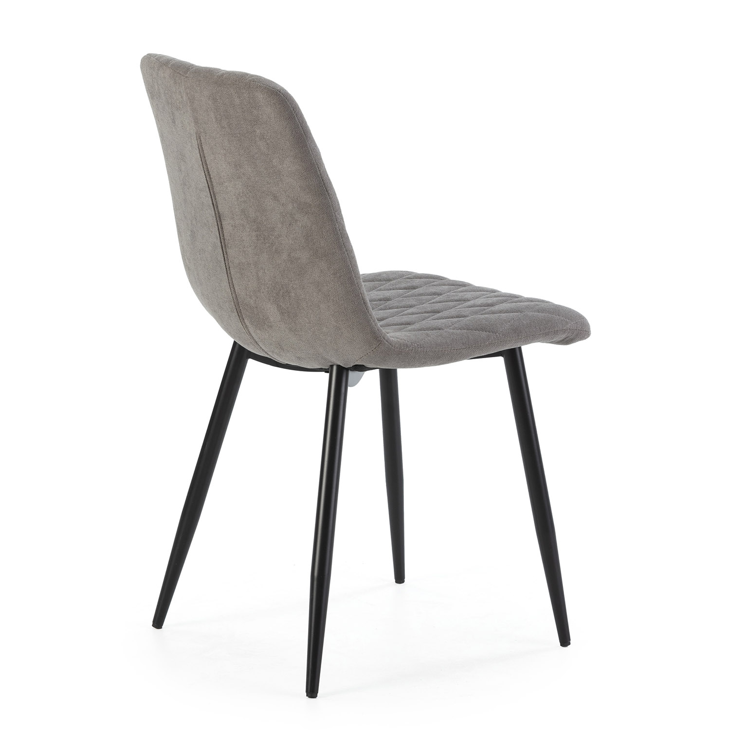 Una silla tapizada gris con asiento y respaldo acolchados, sobre patas de metal negro.