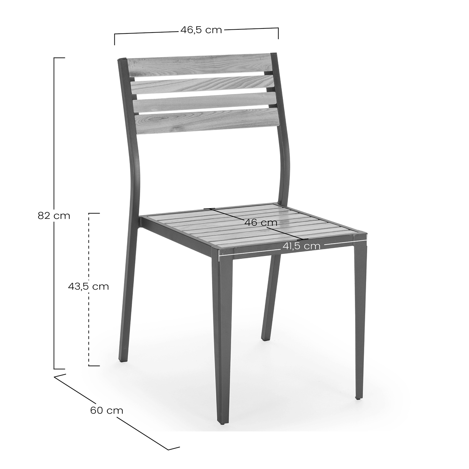 Silla gris con asiento y respaldo de listones de madera. Dimensiones mostradas.