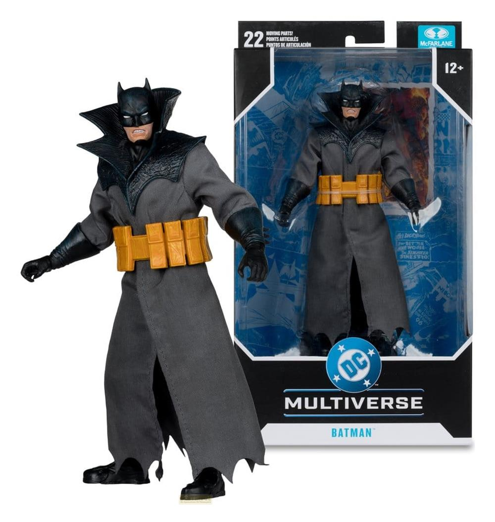 Figura de acción de Batman con abrigo gris y cinturón amarillo, junto a su caja.
