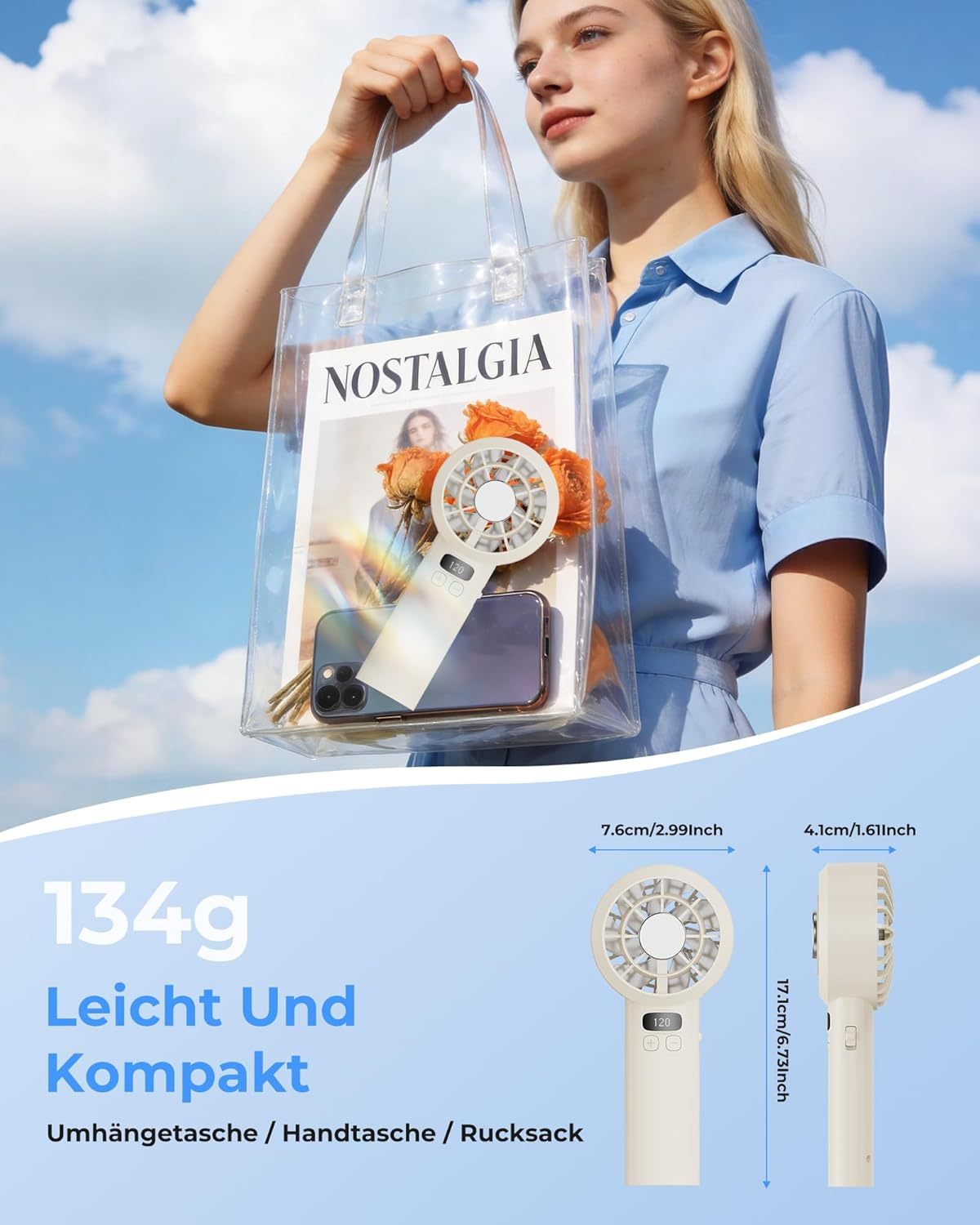 Frau mit transparenter Tasche, darin Ventilator, Handy, Blumen und Zeitschrift. Maße und Gewicht sind angegeben.