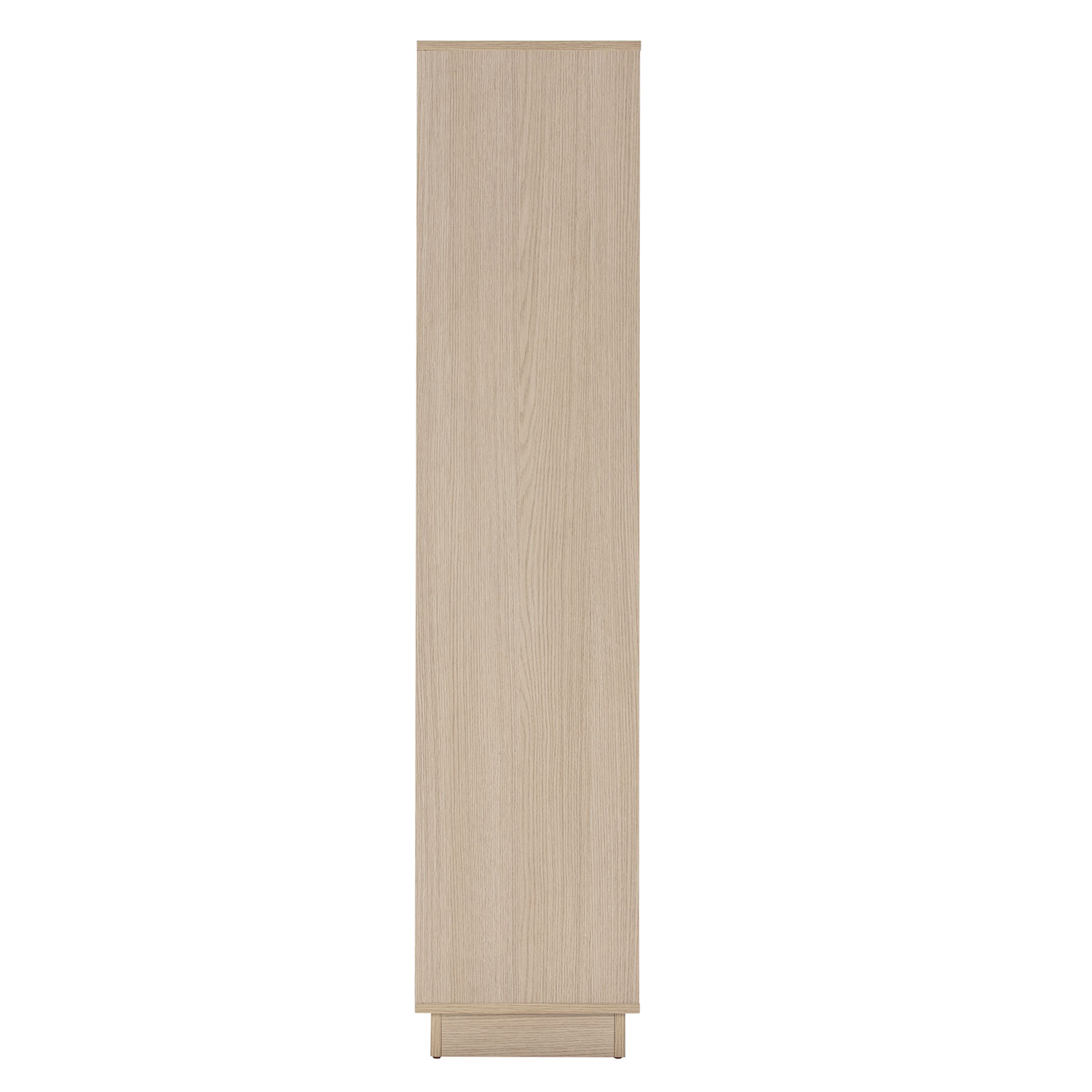 Un armario alto y estrecho de madera clara con superficie veteada.