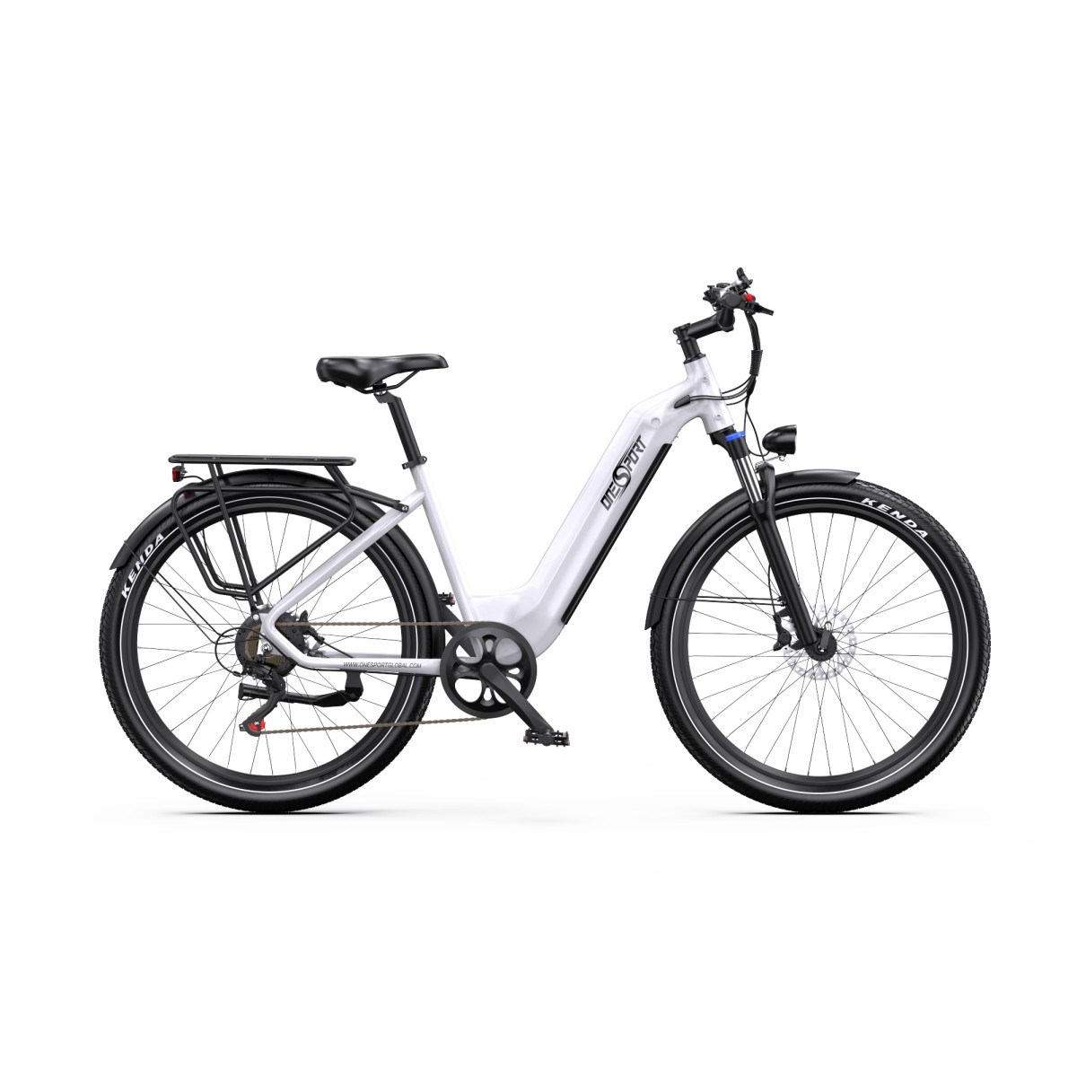 Bicicletta elettrica bianca con portapacchi, parafanghi e freni a disco.